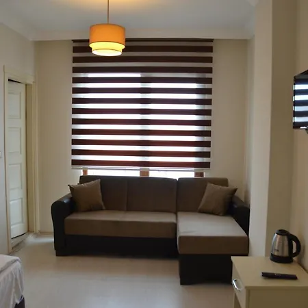 Naz By Travelin Frühstückspension *