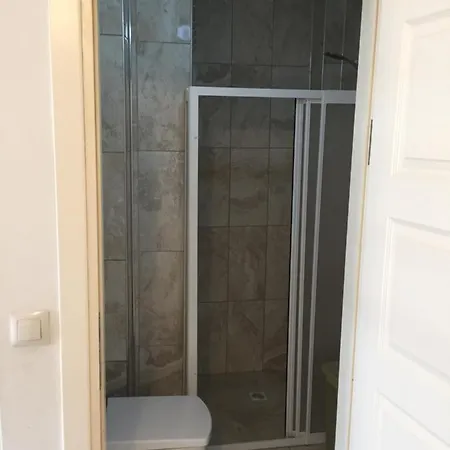 Naz By Travelin Frühstückspension