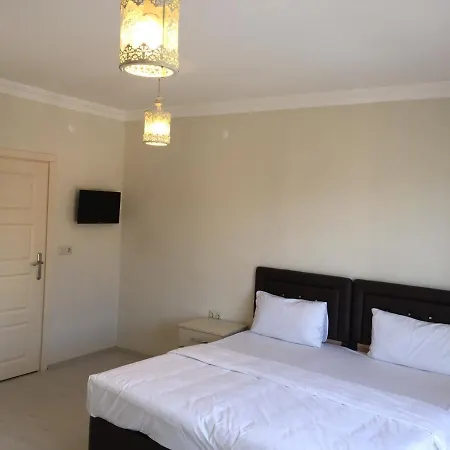 Bed & Breakfast Naz By Travelin