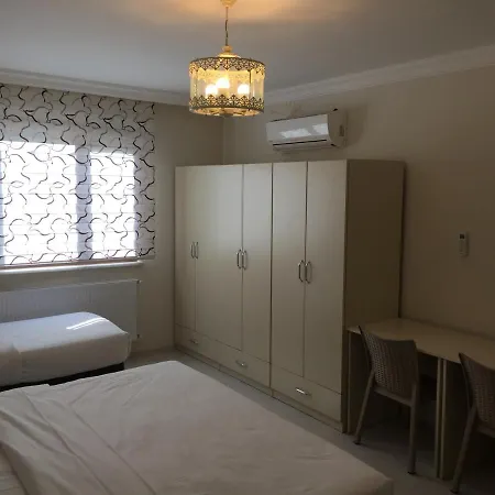 Naz By Travelin Frühstückspension