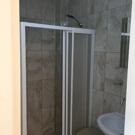 Naz By Travelin Frühstückspension