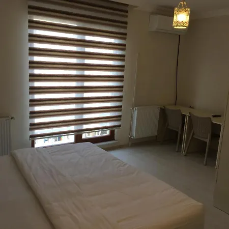 Naz By Travelin Трабзон